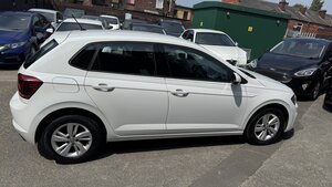 Volkswagen Polo 1.0 POLO SE 5dr