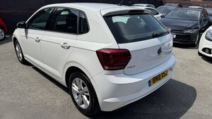 Volkswagen Polo 1.0 POLO SE 5dr