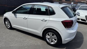 Volkswagen Polo 1.0 POLO SE 5dr