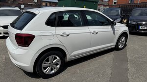 Volkswagen Polo 1.0 POLO SE 5dr
