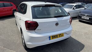 Volkswagen Polo 1.0 POLO SE 5dr