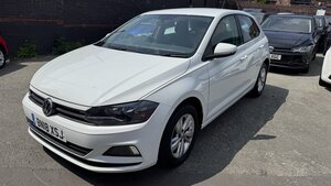 Volkswagen Polo 1.0 POLO SE 5dr