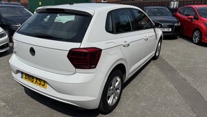 Volkswagen Polo 1.0 POLO SE 5dr