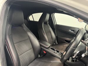 Mercedes-Benz A-Class 2.1 A 200 D AMG LINE Premium AUTO 5dr