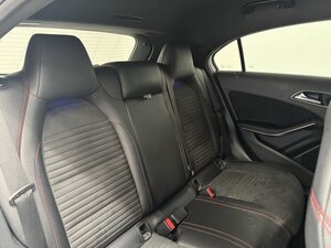 Mercedes-Benz A-Class 2.1 A 200 D AMG LINE Premium AUTO 5dr