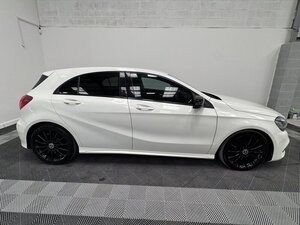 Mercedes-Benz A-Class 2.1 A 200 D AMG LINE Premium AUTO 5dr