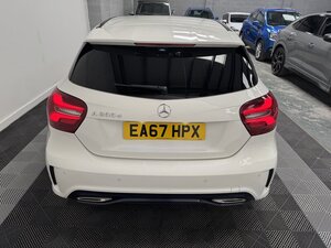 Mercedes-Benz A-Class 2.1 A 200 D AMG LINE Premium AUTO 5dr