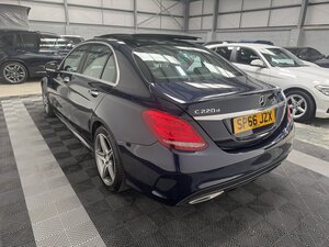 Mercedes-Benz C-Class 2.1 C220 D AMG LINE Premium+ AUTO 4dr