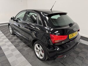 Audi A1 1.0 A1 Sportback TFSI Sport Semi-auto 5dr