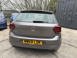Volkswagen Polo 1.0 POLO SE EVO 5dr