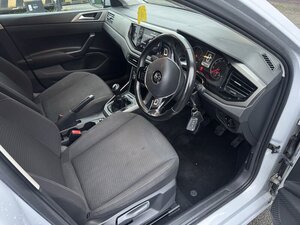 Volkswagen Polo 1.0 POLO SE TSI 5dr