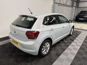 Volkswagen Polo 1.0 POLO SE TSI 5dr