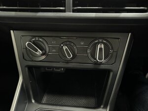 Volkswagen Polo 1.0 POLO SE TSI 5dr