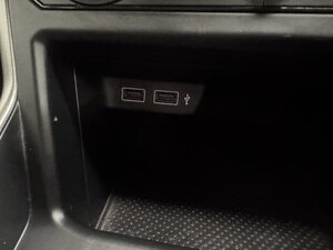 Volkswagen Polo 1.0 POLO SE TSI 5dr