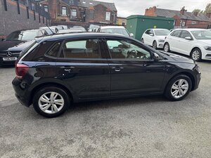 Volkswagen Polo 1.0 POLO SE EVO 5dr