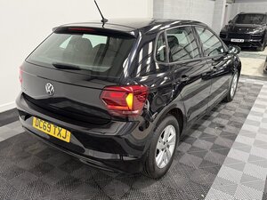 Volkswagen Polo 1.0 POLO SE EVO 5dr