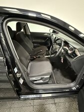 Volkswagen Polo 1.0 POLO SE EVO 5dr