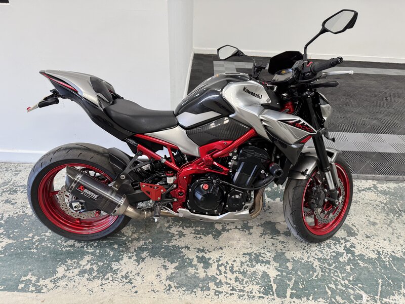 Kawasaki Z900 Z900 Performance