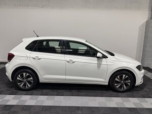Volkswagen Polo 1.0 POLO SE 5dr