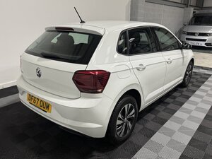 Volkswagen Polo 1.0 POLO SE 5dr
