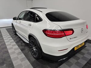 Mercedes-Benz GLC 2.1 GLC 250 D 4matic AMG LINE Premium AUTO 5dr
