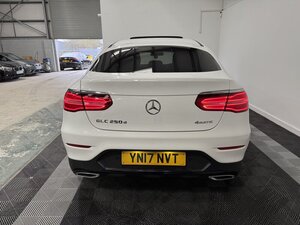 Mercedes-Benz GLC 2.1 GLC 250 D 4matic AMG LINE Premium AUTO 5dr