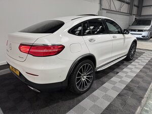 Mercedes-Benz GLC 2.1 GLC 250 D 4matic AMG LINE Premium AUTO 5dr