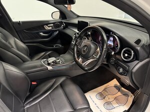 Mercedes-Benz GLC 2.1 GLC 250 D 4matic AMG LINE Premium AUTO 5dr