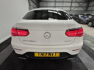 Mercedes-Benz GLC 2.1 GLC 250 D 4matic AMG LINE Premium AUTO 5dr