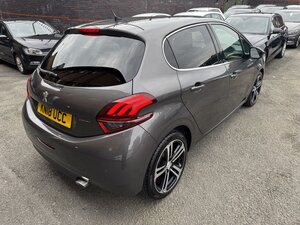 Peugeot 208 1.6 208 GT LINE BLUE HDI  5dr