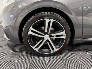 Peugeot 208 1.6 208 GT LINE BLUE HDI  5dr