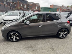 Peugeot 208 1.6 208 GT LINE BLUE HDI  5dr