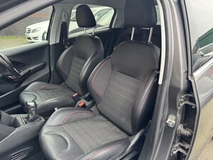 Peugeot 208 1.6 208 GT LINE BLUE HDI  5dr