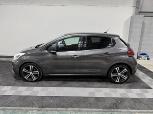 Peugeot 208 1.6 208 GT LINE BLUE HDI  5dr