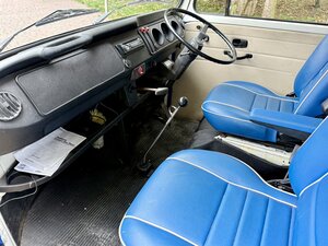 Volkswagen T2 Bay Window  1.6 Campervan