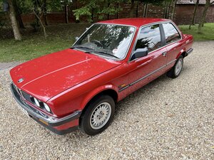 BMW E30 318i 2 Door Coupe