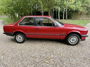 BMW E30 318I 2 DOOR Coupe