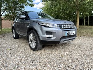 Land Rover Range Rover Evoque 2.2 Range Rover Evoque Prestige SD4 AUTO 5dr