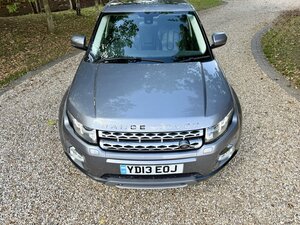 Land Rover Range Rover Evoque 2.2 Range Rover Evoque Prestige SD4 AUTO 5dr