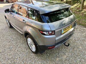 Land Rover Range Rover Evoque 2.2 Range Rover Evoque Prestige SD4 AUTO 5dr