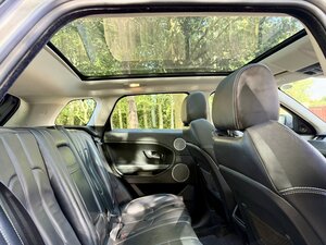 Land Rover Range Rover Evoque 2.2 Range Rover Evoque Prestige SD4 AUTO 5dr