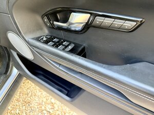 Land Rover Range Rover Evoque 2.2 Range Rover Evoque Prestige SD4 AUTO 5dr