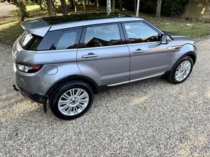 Land Rover Range Rover Evoque 2.2 Range Rover Evoque Prestige SD4 AUTO 5dr