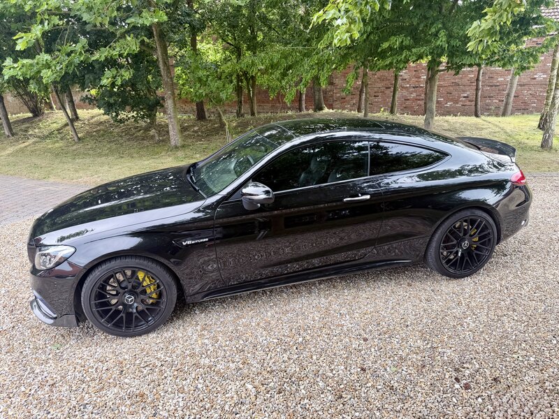Mercedes-AMG C63 AMG Premium  4.0 V8 BI Turbo AUTO 