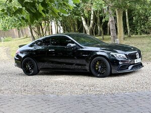 Mercedes-AMG C63 AMG Premium  4.0 V8 BI Turbo AUTO 