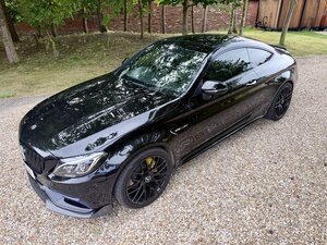 Mercedes-AMG C63 AMG Premium  4.0 V8 BI Turbo AUTO 