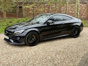 Mercedes-AMG C63 AMG Premium  4.0 V8 BI Turbo AUTO 
