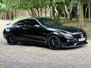 Mercedes-AMG C63 AMG Premium  4.0 V8 BI Turbo AUTO 