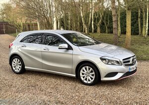 Mercedes-Benz A180 1.5 CDi Blueefficiency SE Auto