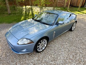 Jaguar XK 4.2 V8 Coupe AUTO 3dr